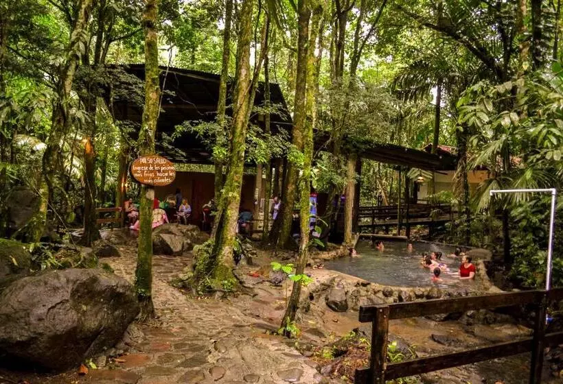 ホテル Termales Del Bosque & Hot Springs