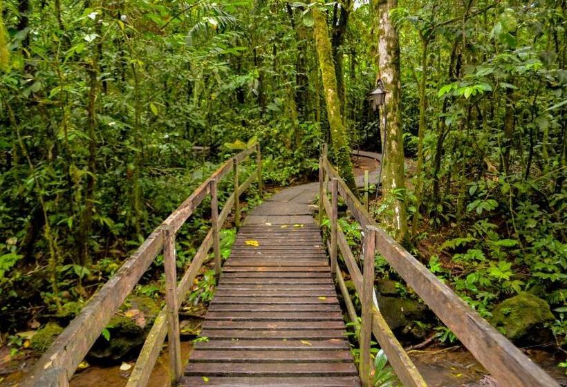 ホテル Termales Del Bosque & Hot Springs