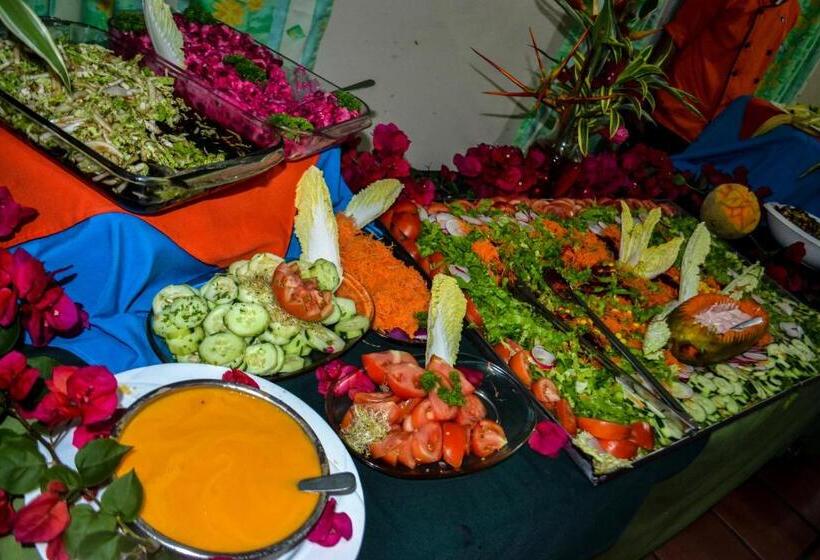 ホテル Termales Del Bosque & Hot Springs