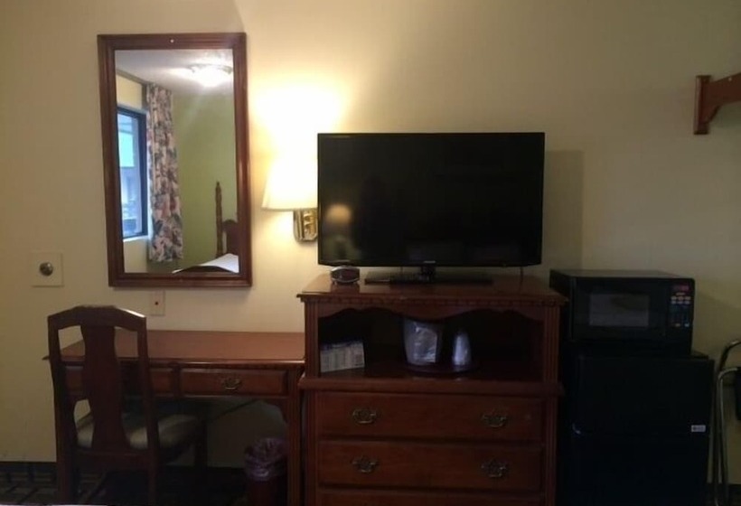 Мотель Hospitality Inn   Buffalo Airport