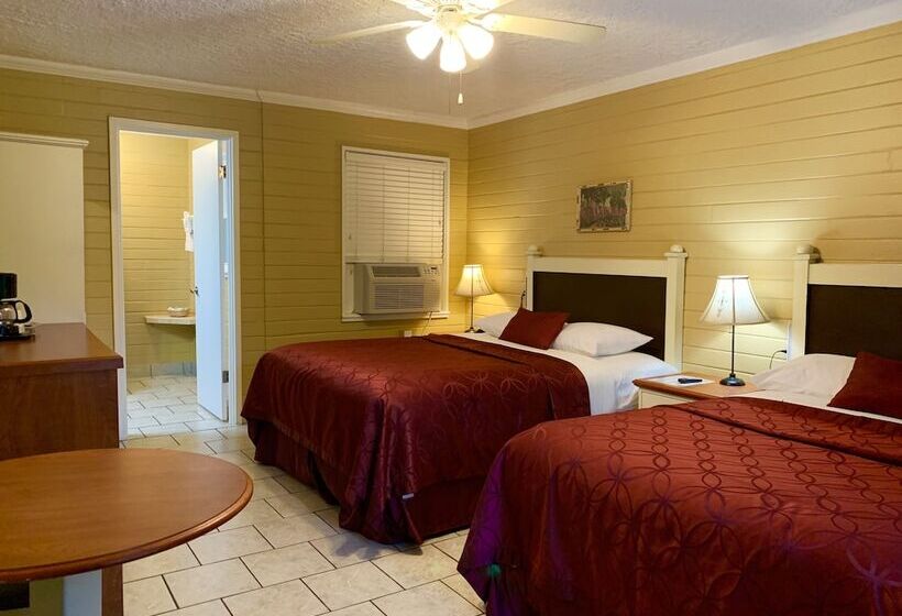 Motel Lakeside Inn And Cafe