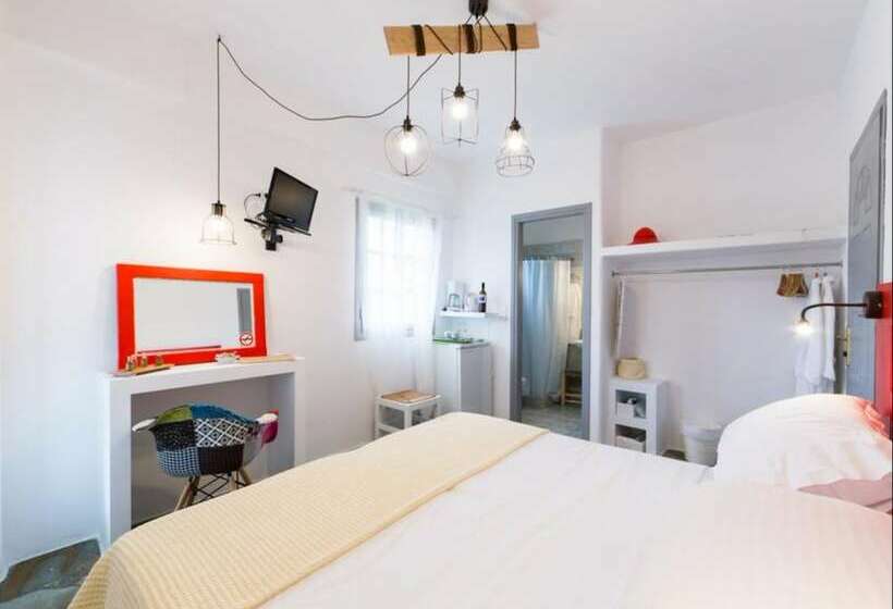 بنسيون Evi Rooms