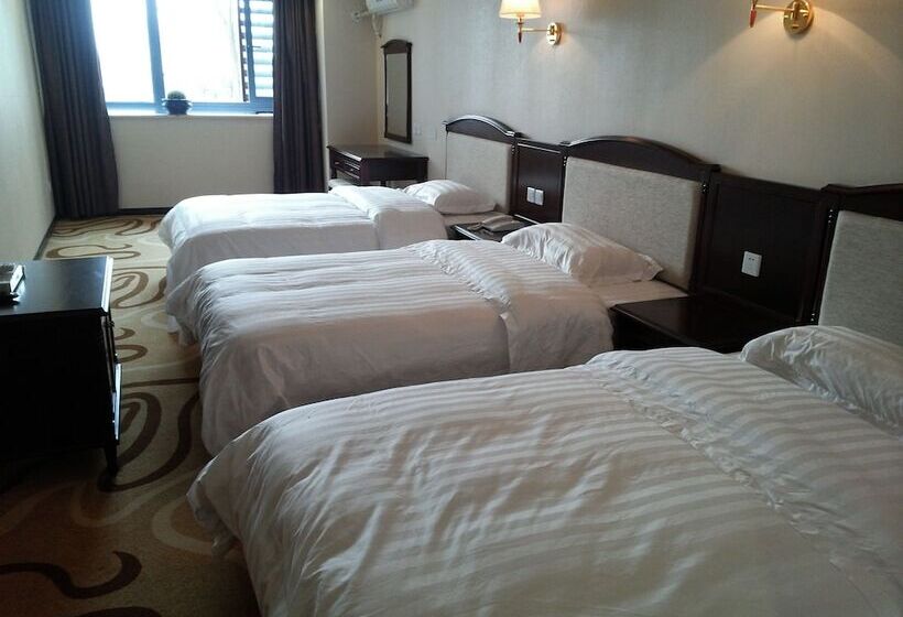 Ruijia Hotel Chengdu Airport