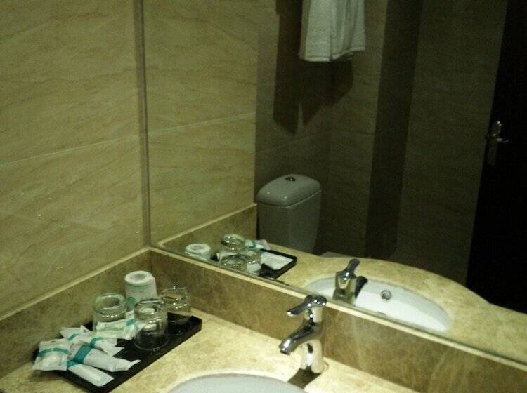 Ruijia Hotel Chengdu Airport