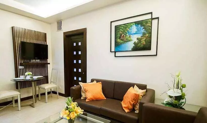 Santoni's Place