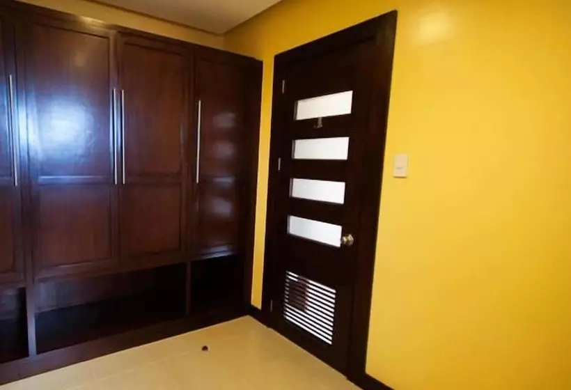Santoni's Place