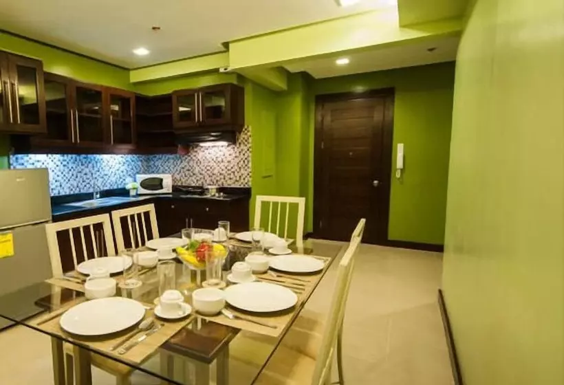Santoni's Place