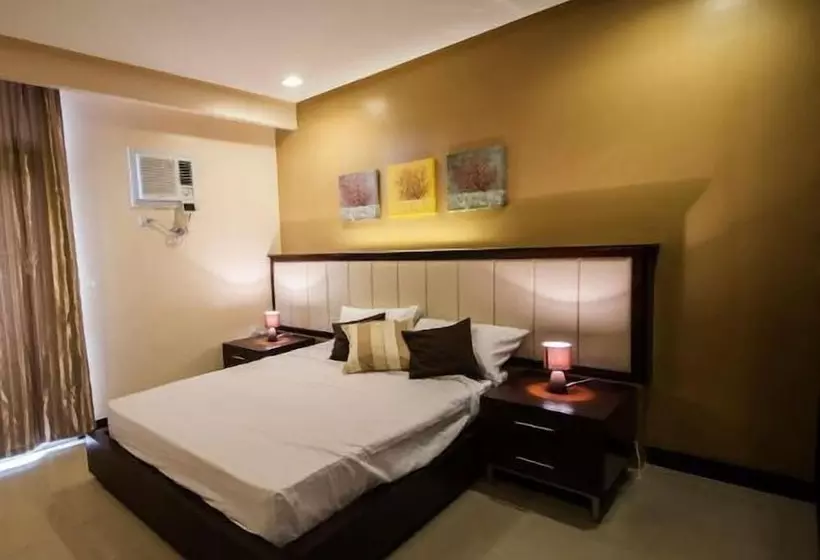 Santoni's Place