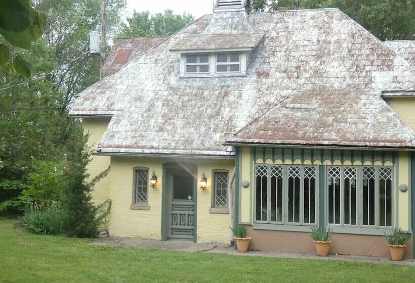 민박 Johnstone Mansiion