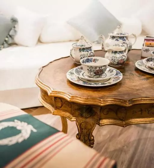 تختخواب و صبحانه Residenza Delle Arti