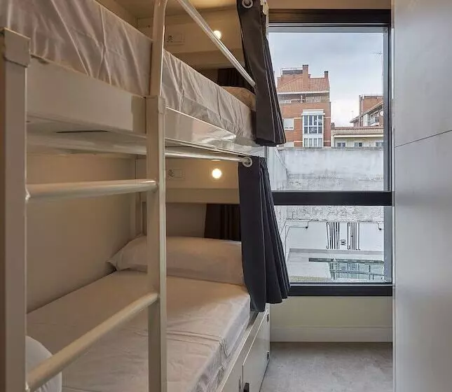 Hostelfly