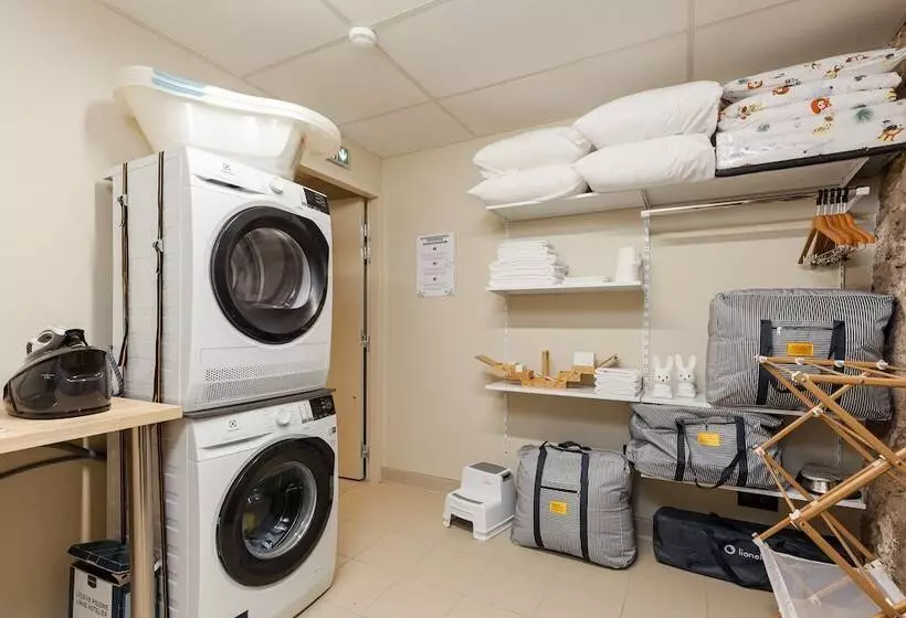 Hotelli Gogaille   Gambetta   Accès Autonome