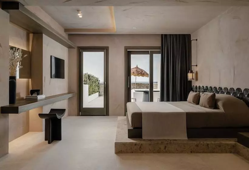 ホテル Naxos Rhyton