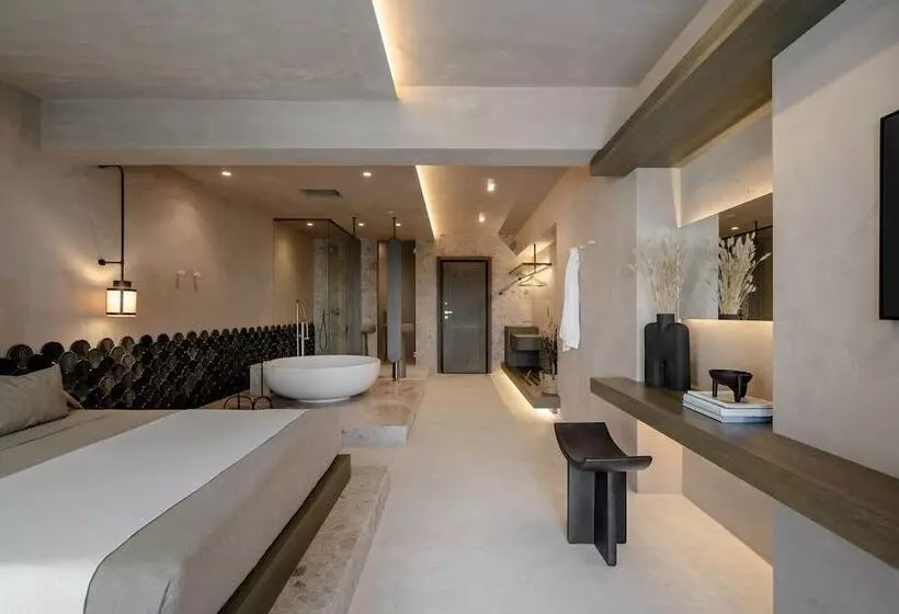 ホテル Naxos Rhyton