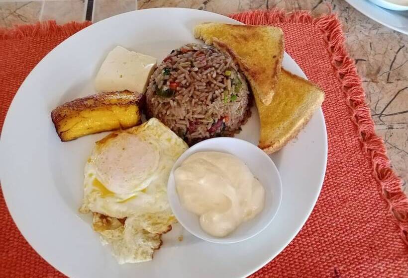 ホテル Torrre Fuerte