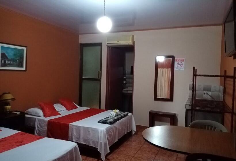 ホテル Torrre Fuerte