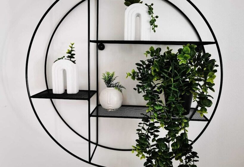 إقامة Stunning 2 Bed House In Macclesfield Cheshire