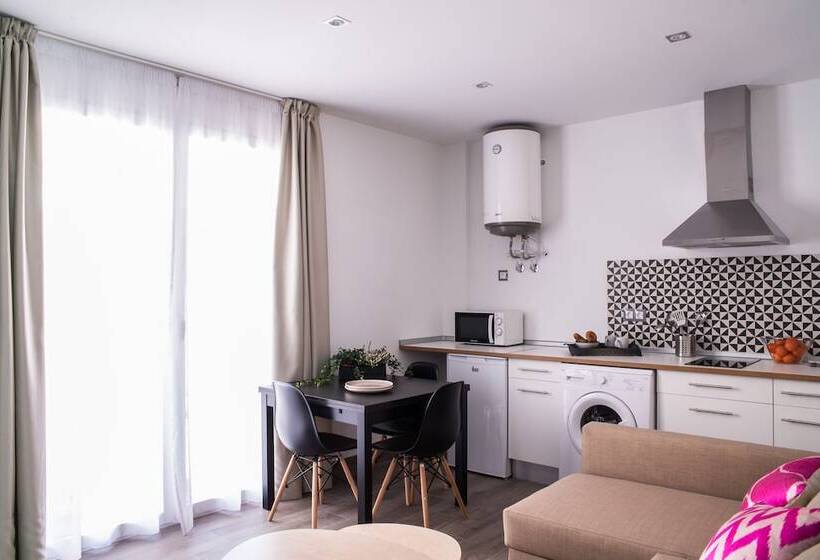 Apartamentos Campo Del Príncipe