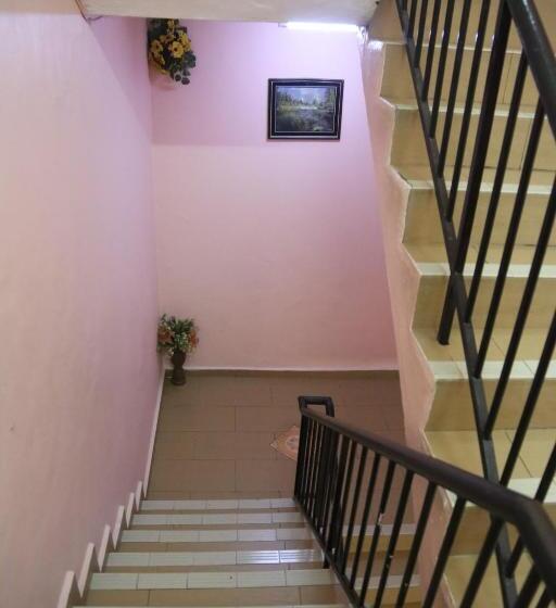 فندق Evonne Budget