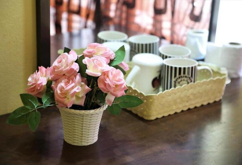 فندق Evonne Budget