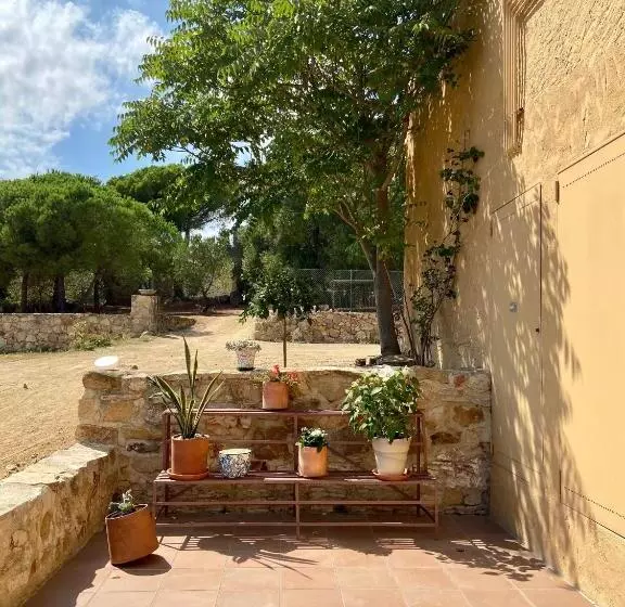 هتل Ecoturisme Mas Ribas