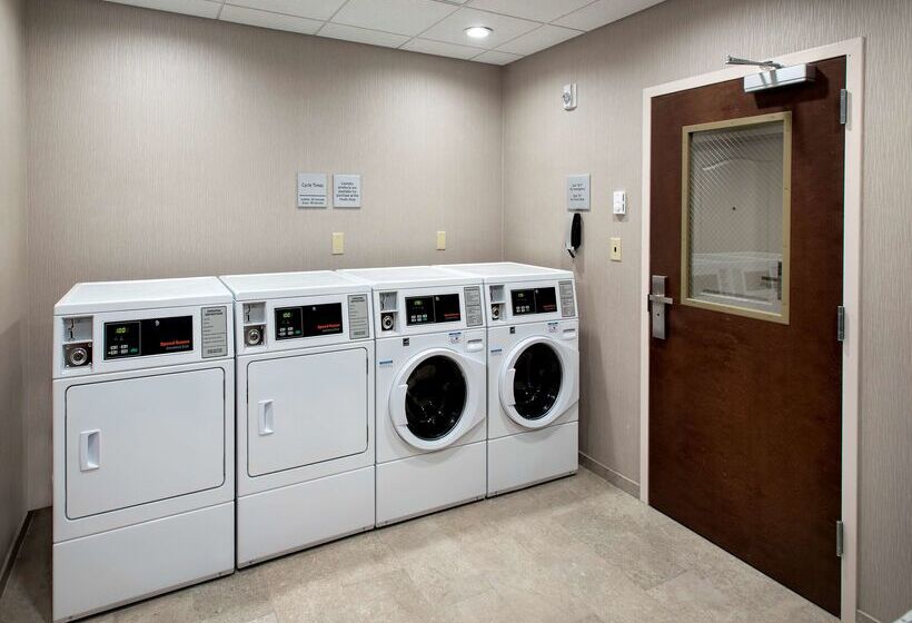 בית מלון כפרי Hampton Inn By Hilton New Paltz