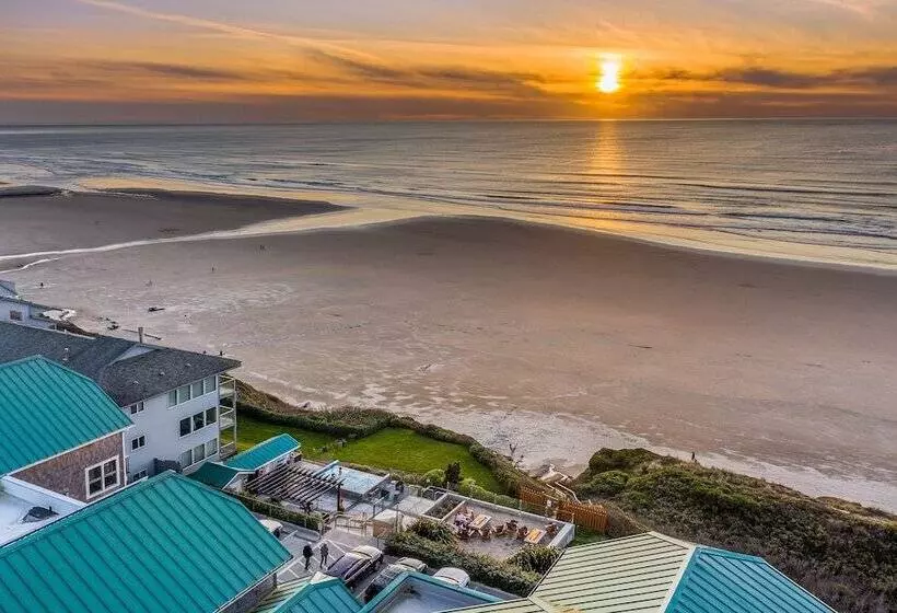 ホテル Inn At Nye Beach