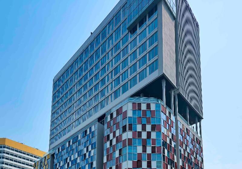 هتل Mercure Singapore Bugis