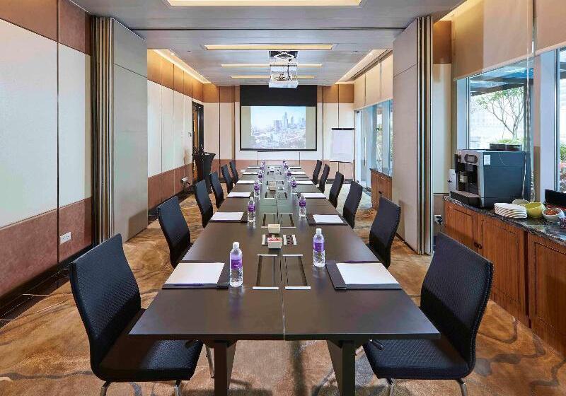 هتل Mercure Singapore Bugis