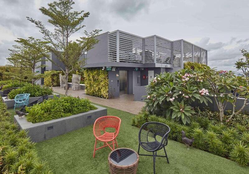 هتل Mercure Singapore Bugis