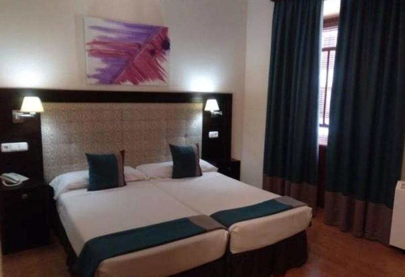 ホテル & Spa Plaza Arriate