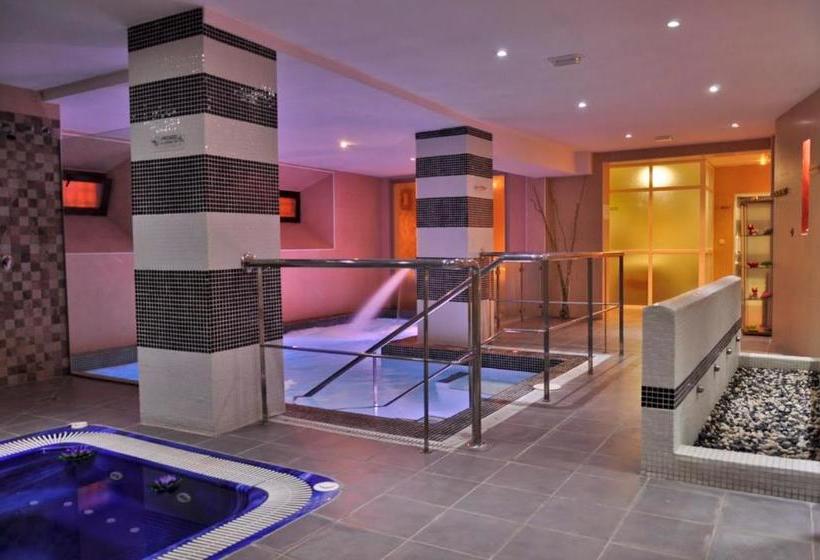 ホテル & Spa Plaza Arriate