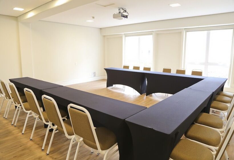 Vitória Hotel Express Dom Pedro