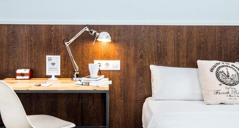 Coimpact Coliving   Hostel