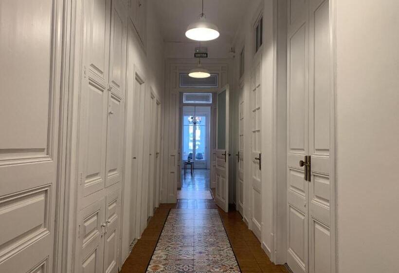 Coimpact Coliving   Hostel