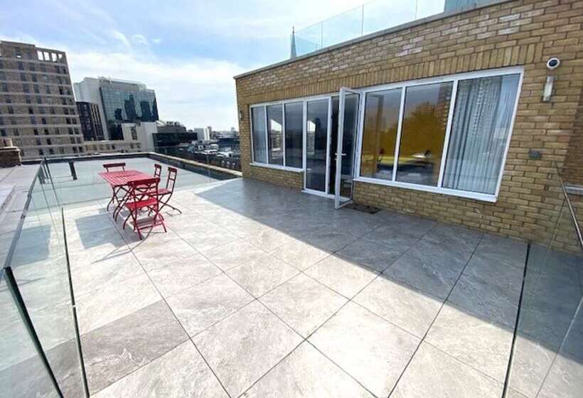 Wombat S City Hostel London