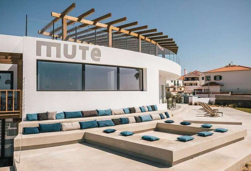 הוסטל Mute Porto Covo