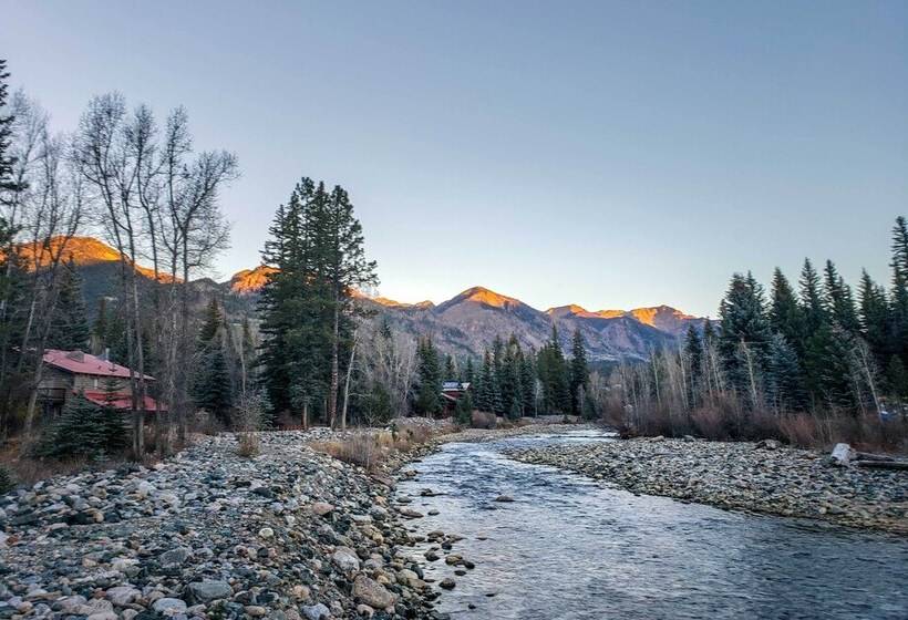 Bayfield Cabin W/ Wraparound Deck & Fire Pit