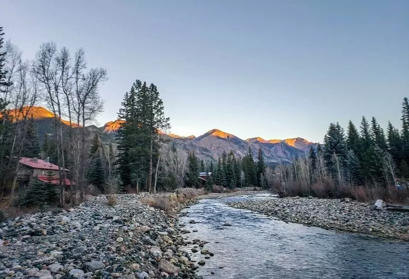 Bayfield Cabin W/ Wraparound Deck & Fire Pit
