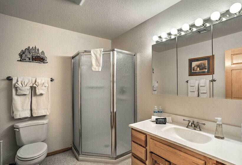 Bayfield Cabin W/ Wraparound Deck & Fire Pit