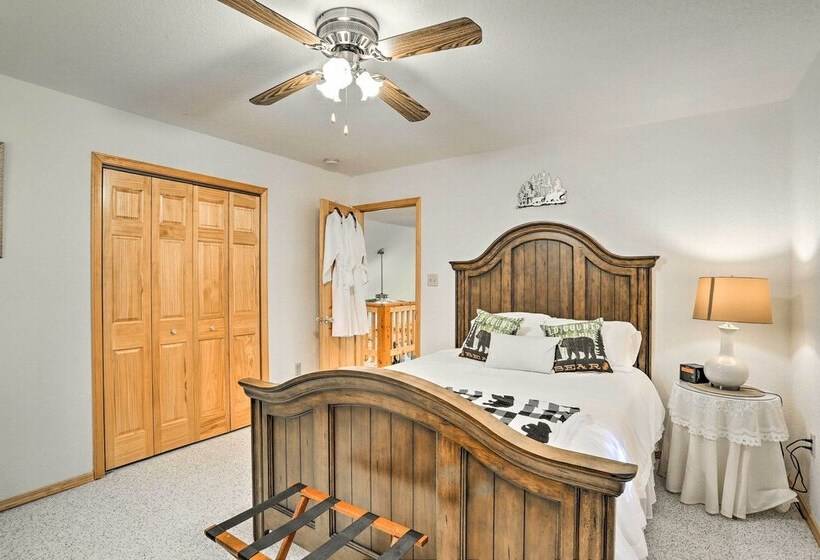 Bayfield Cabin W/ Wraparound Deck & Fire Pit