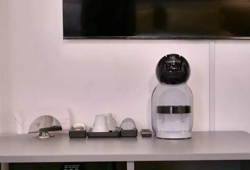 تختخواب و صبحانه Helmirage Suite Via Del Corso