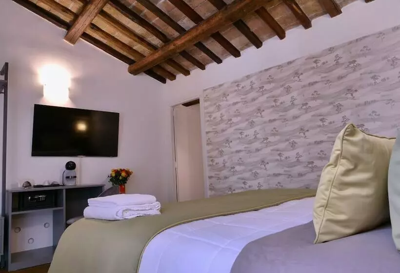 تختخواب و صبحانه Helmirage Suite Via Del Corso