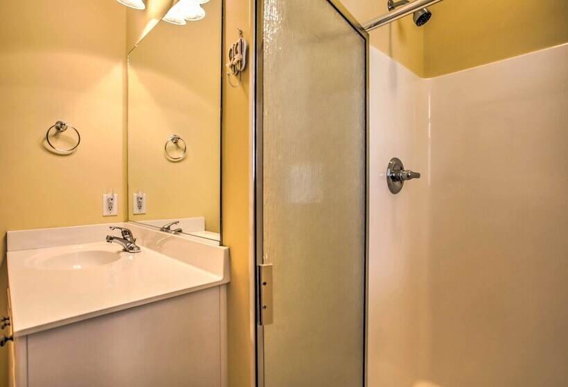 Bermuda Bay Home   Gated Oceanfront Community