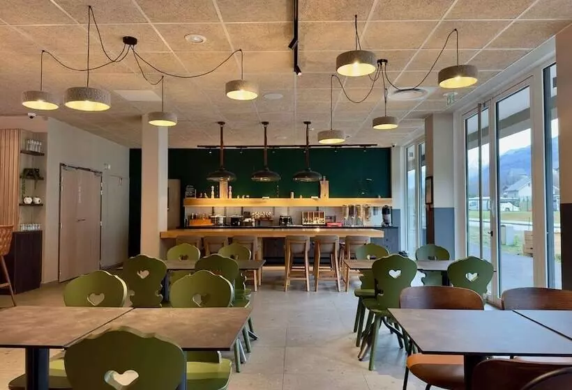 ホテル Best Western   Hôtel Restaurant Spa  Cœur De Maurienne