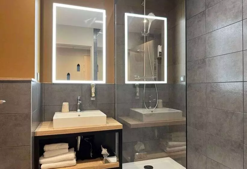 ホテル Best Western   Hôtel Restaurant Spa  Cœur De Maurienne