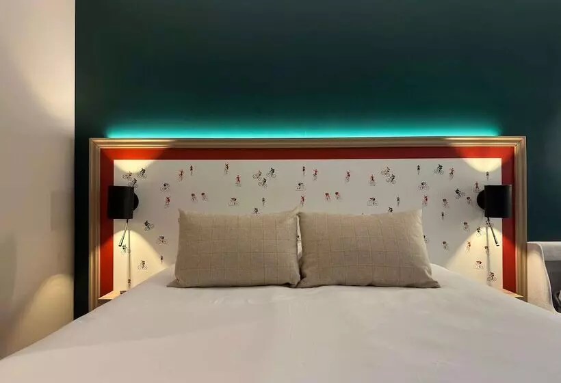 ホテル Best Western   Hôtel Restaurant Spa  Cœur De Maurienne