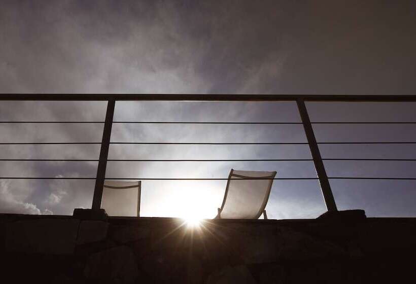 Bosque Divino Cabañas & Suites