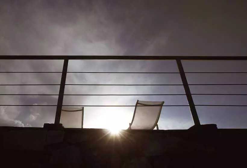 Bosque Divino Cabañas & Suites