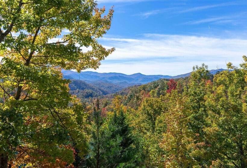 Breathtaking View  Cabin W/ Game Room & Hot Tub!